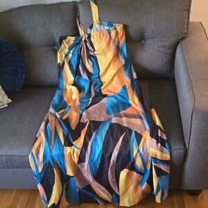 Colorful Maxi Dress with Abstract Print💛